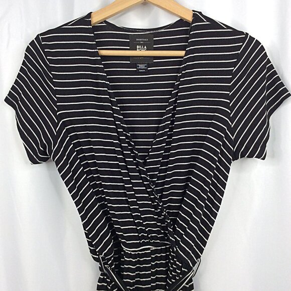 Billabong Romper Size Medium Black White Striped Shorts Faux Wrap Tie Waist - Picture 5 of 9